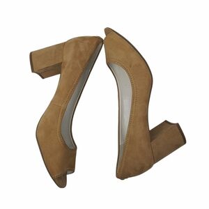 Beige Suede Peep Toe Pump Sz 10